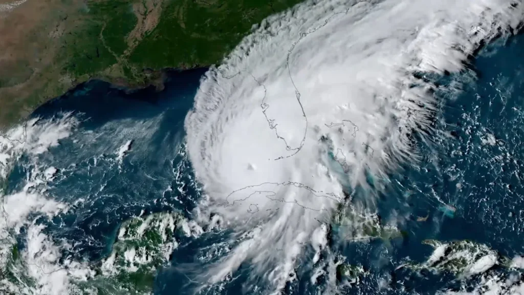 Satellite image of Hurricane Ian over the Gulf, west of Florida, in late September 2022